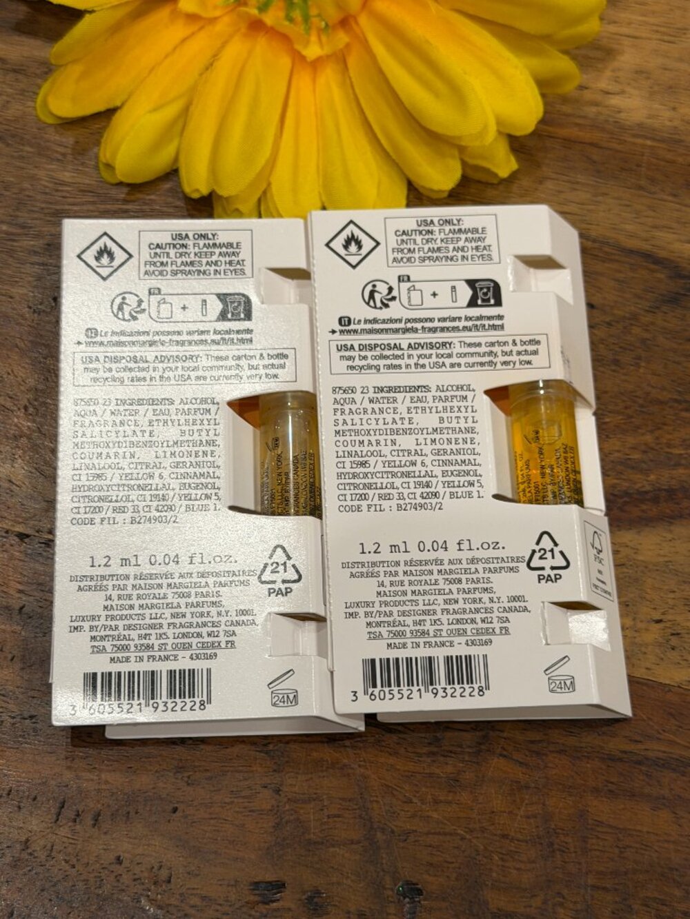 🎁5 For $25 New! Maison Margiela Jazz Club Replica Sample Spray Card 1.2 ml 2X - Picture 3 of 3